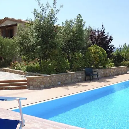 Sleeps 6 With Pool Appartement Lajatico