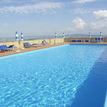 Sleeps 6 With Pool Appartement *